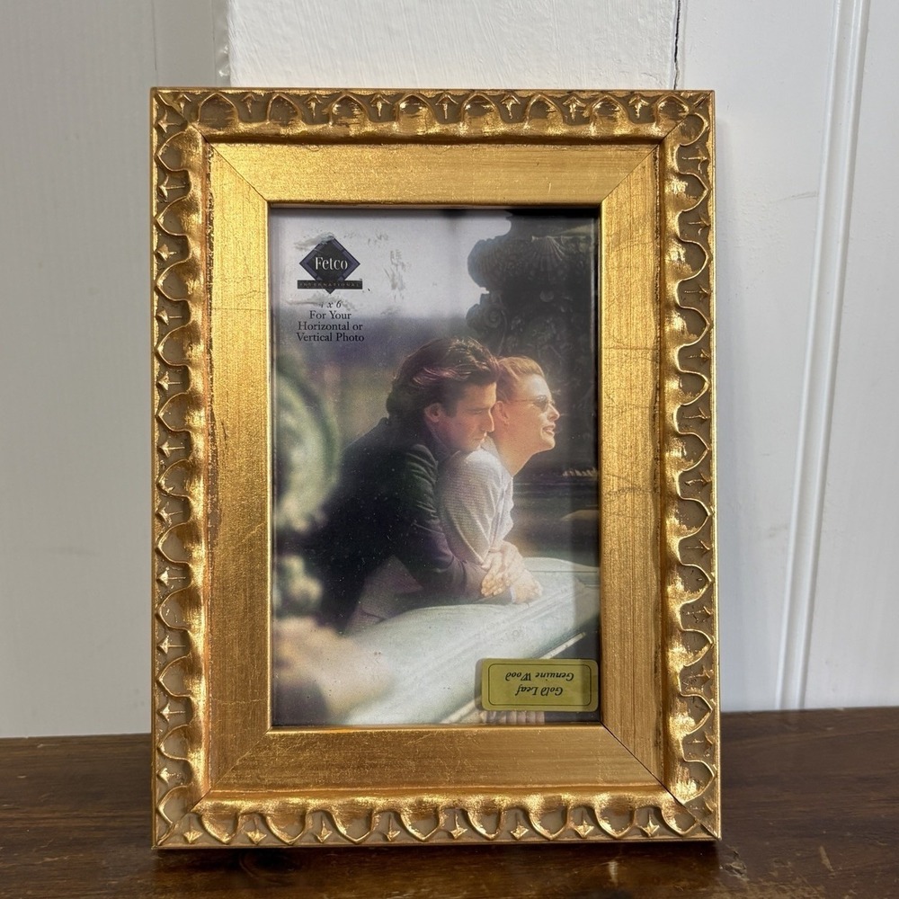 Fetco Vintage 90s Gold Leaf Genuine Wood Picture Frame 4x6 Patina Ornate Accent